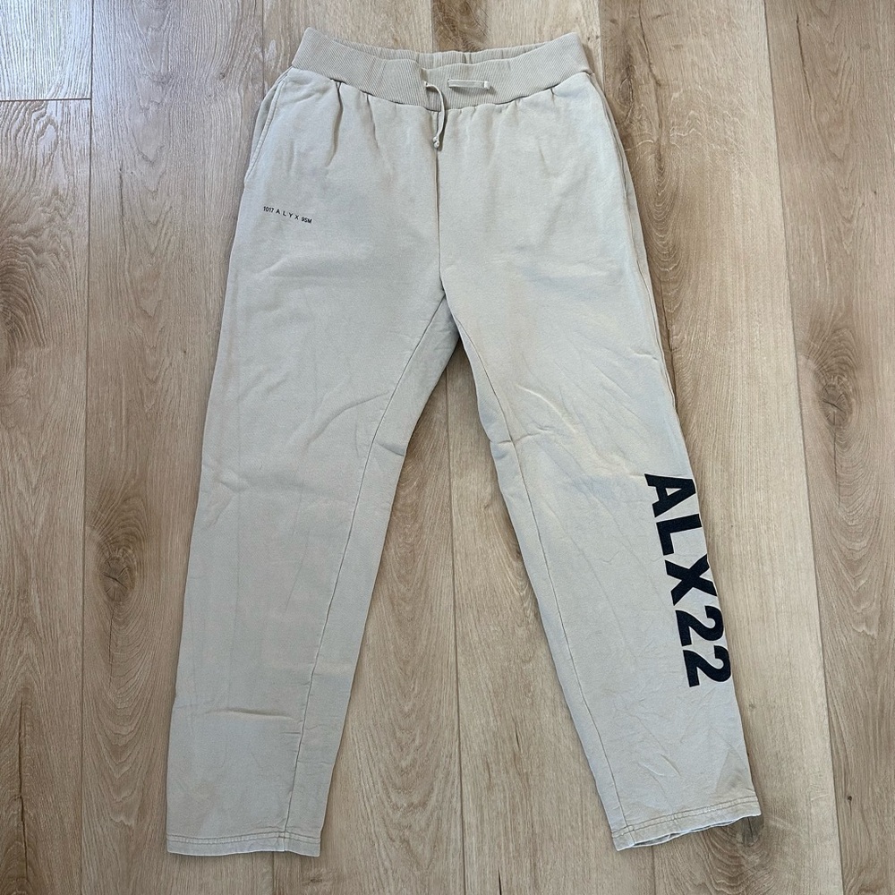 1017 Alyx 9SM Sweatpants. Men’s Large.